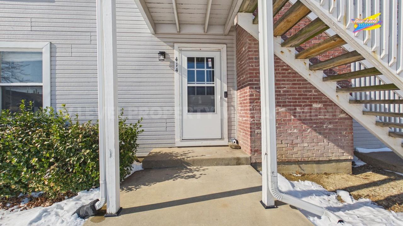 1717 S Cypress St - Photo 2 of 20