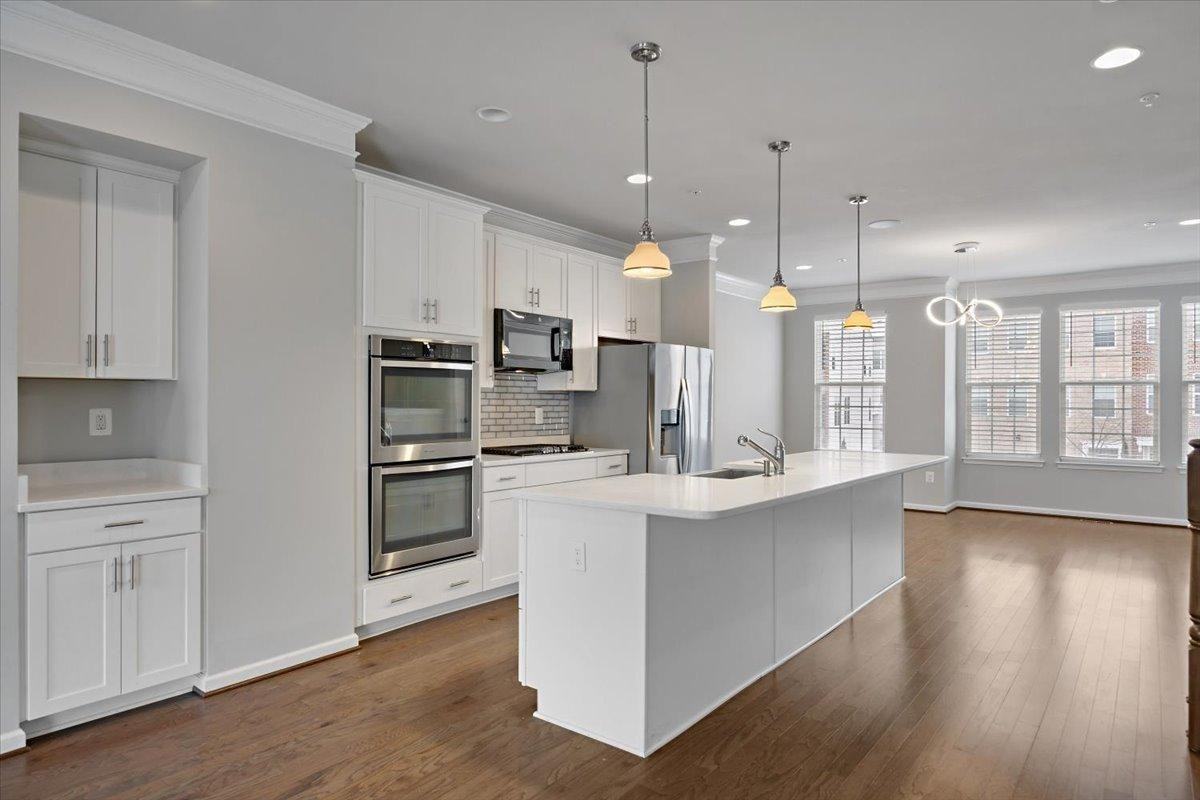 4213 Woodspring Ln - Photo 6 of 20