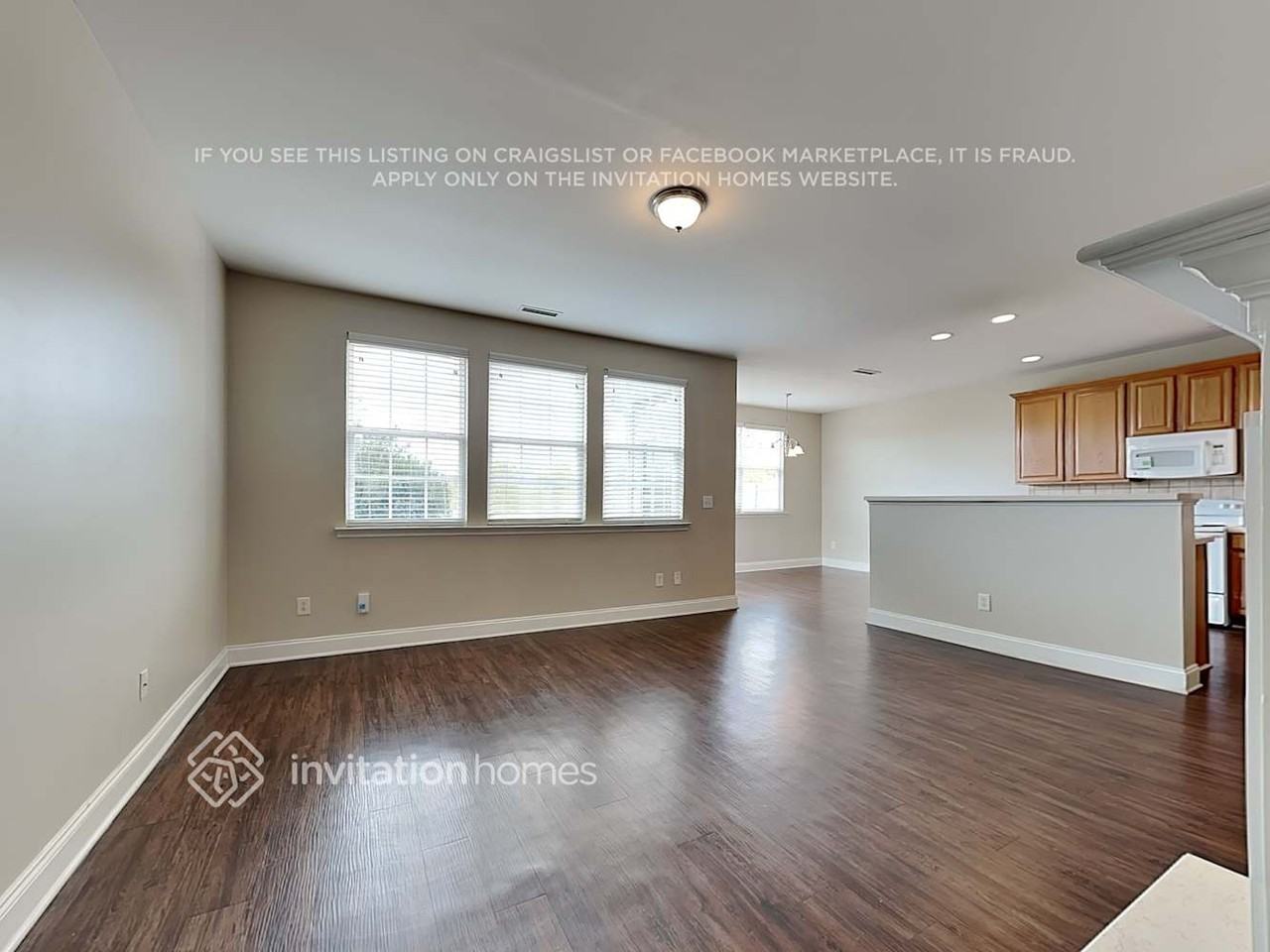 208 Edgecroft Way - Photo 4 of 23