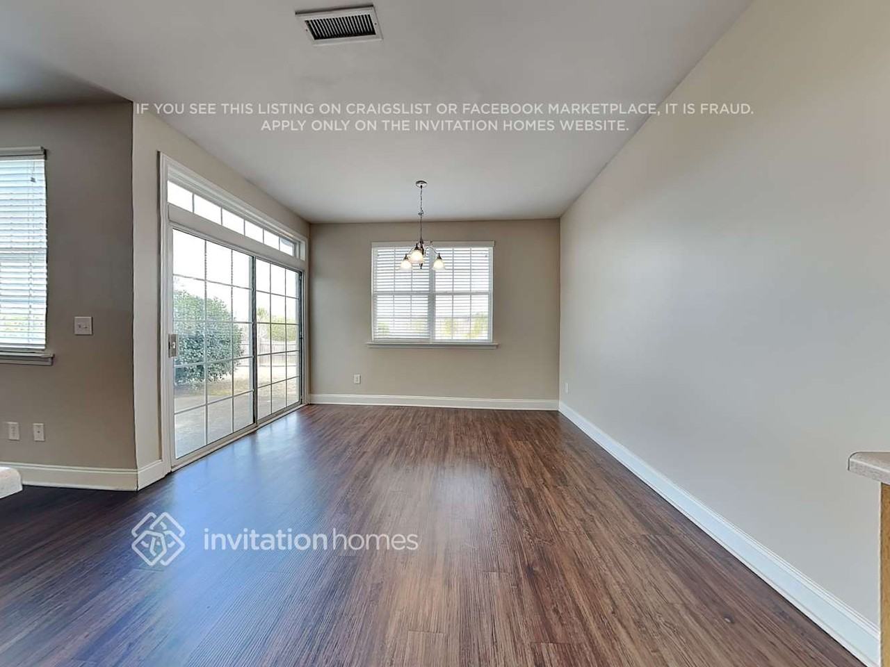 208 Edgecroft Way - Photo 7 of 23