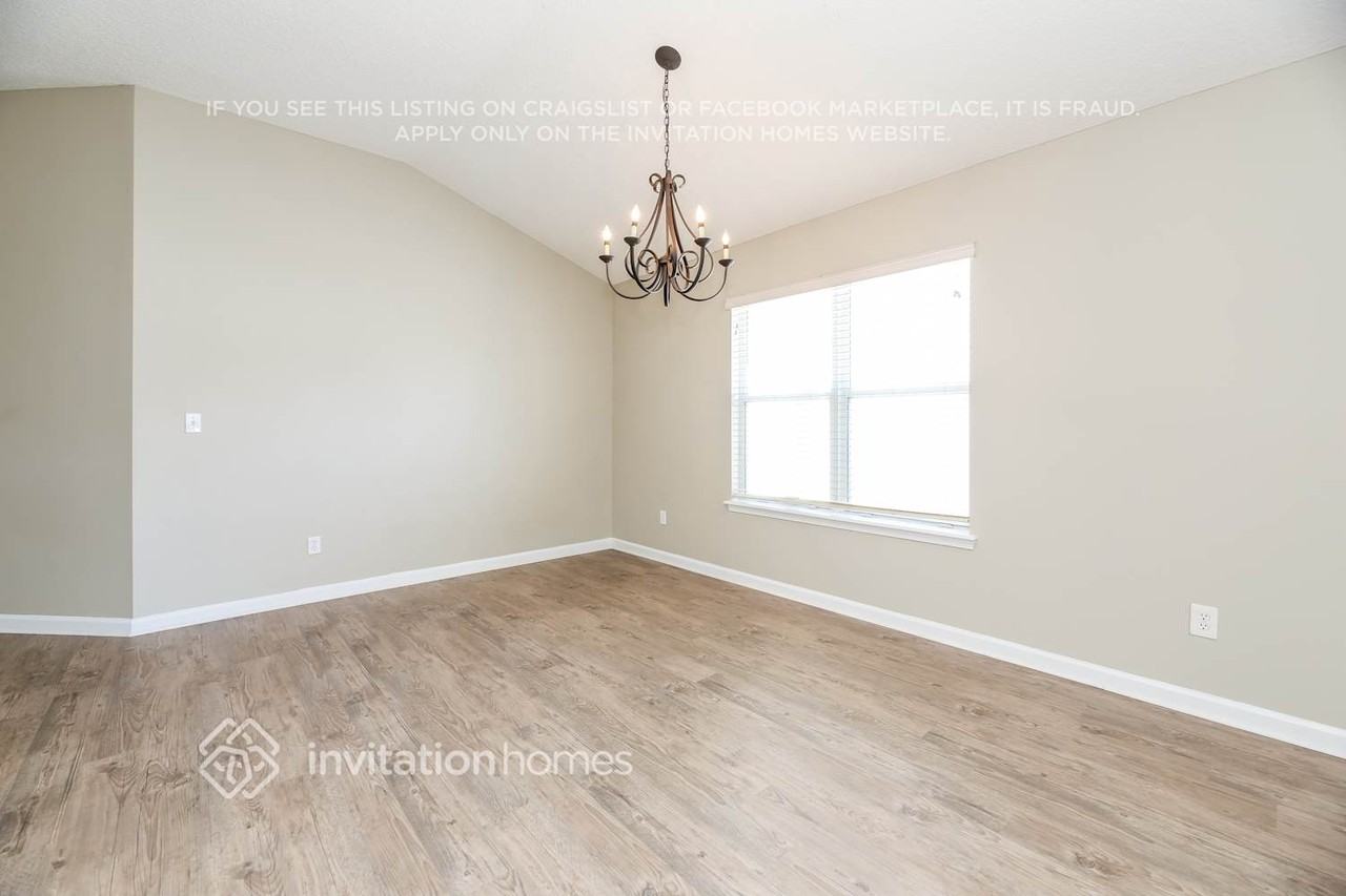 3675 Blue Wing Ct - Photo 6 of 17
