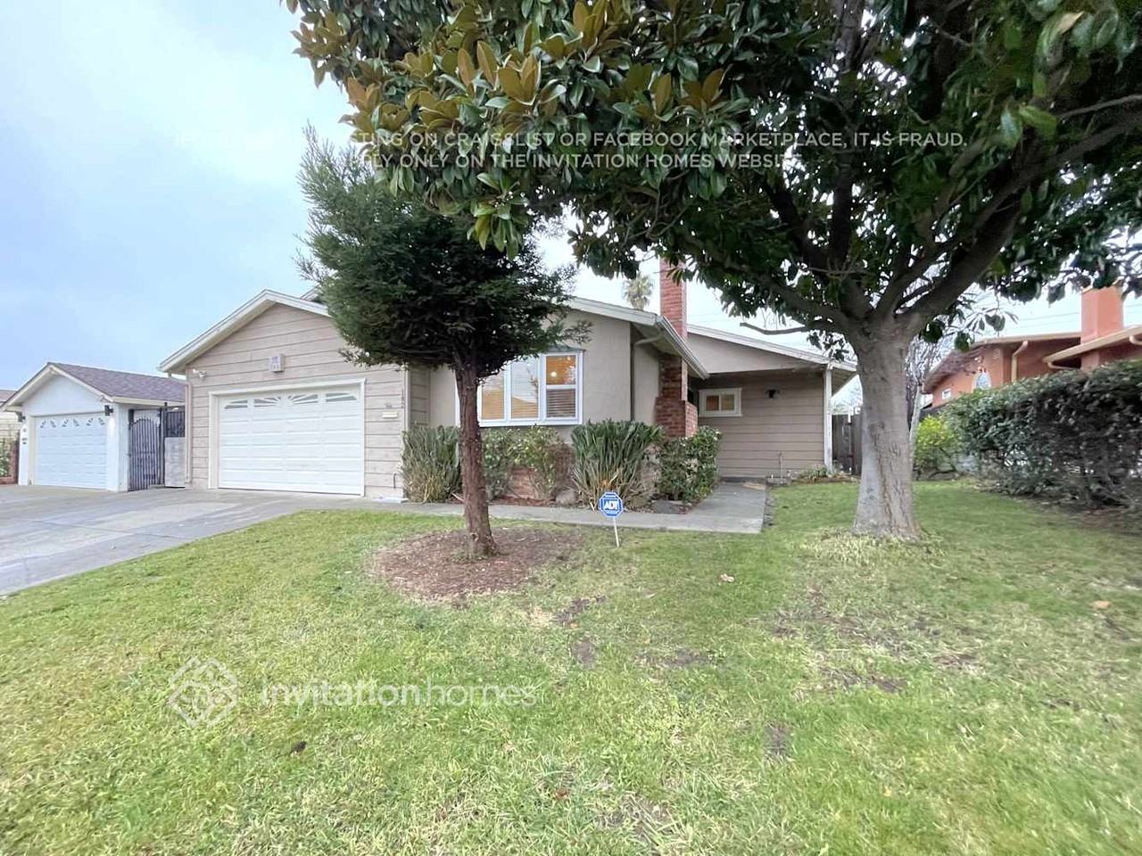 182 Hastings Ave - Photo 2 of 13