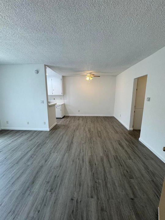 3645 McLaughlin - Photo 5 of 25