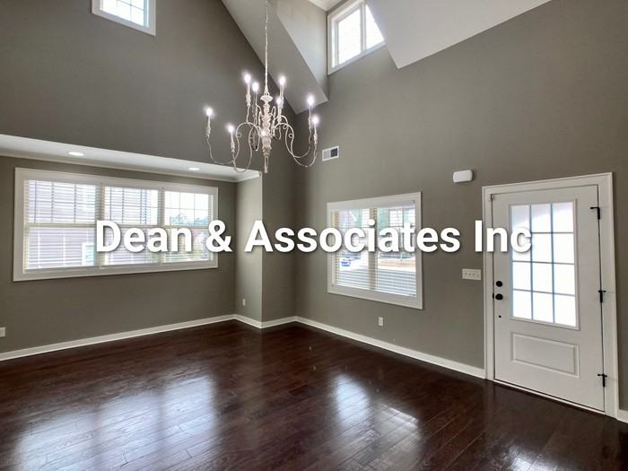 472 Lake Chelsea Way - Photo 2 of 19