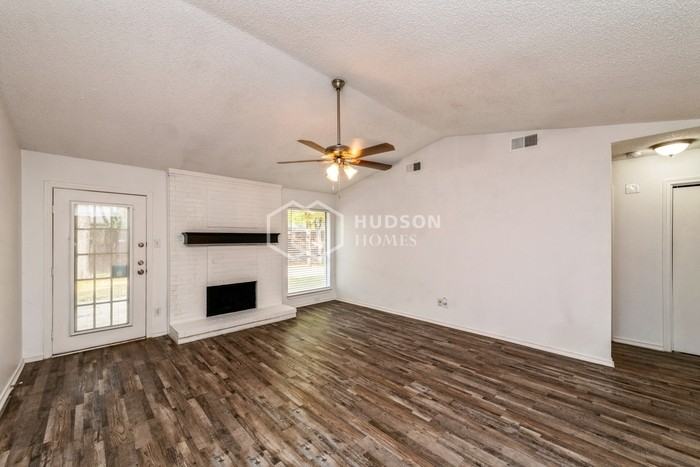 151 Brockway Dr - Photo 5 of 25