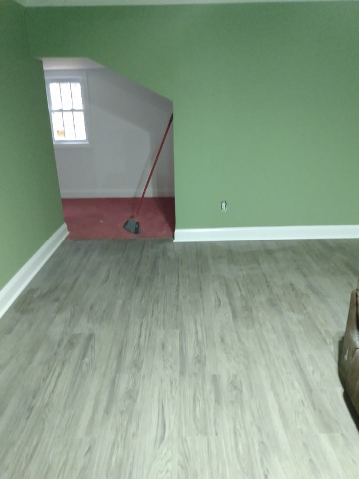 1209 W 2nd St #2 - Photo 3 of 9