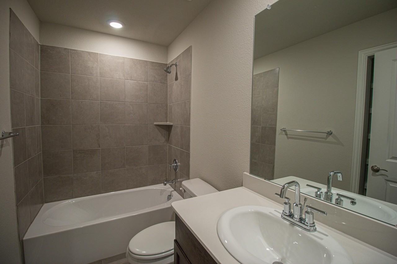 3505 Riviera Ct #NA - Photo 7 of 25