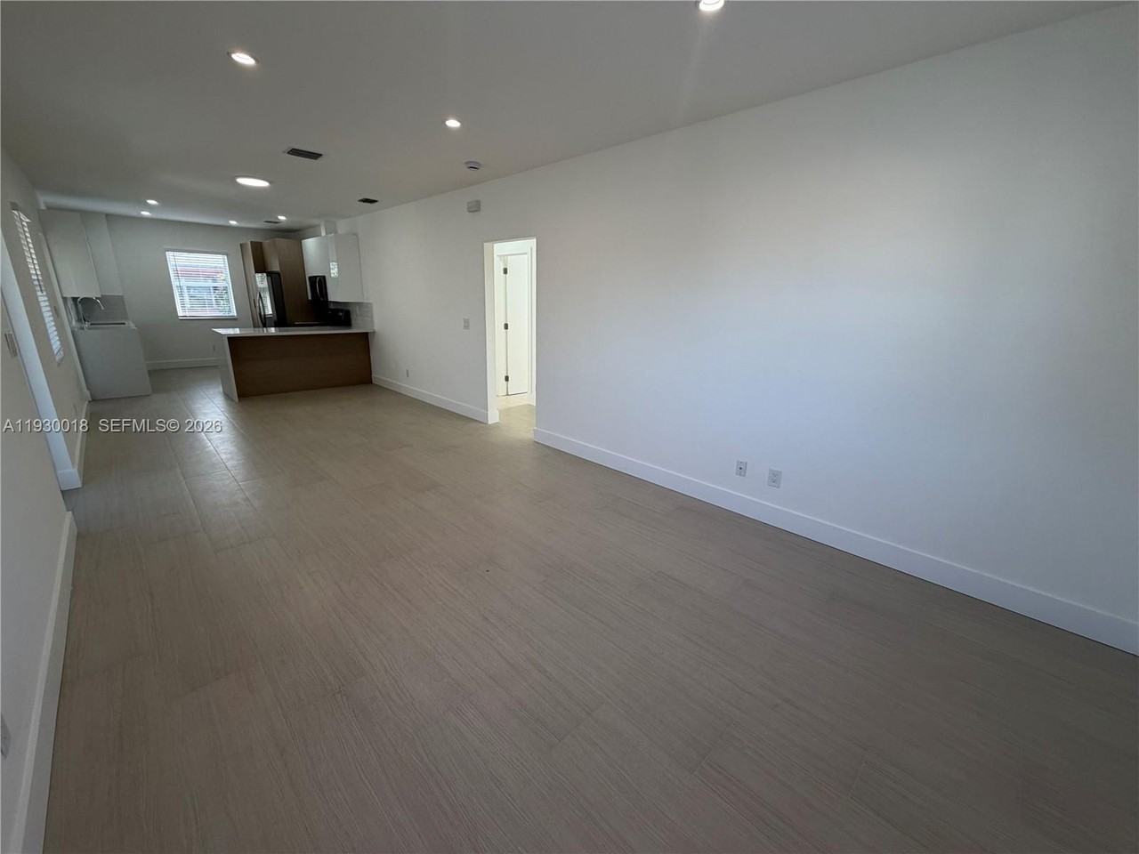 1045 Sw 8th Ave #1045 - Photo 4 of 13