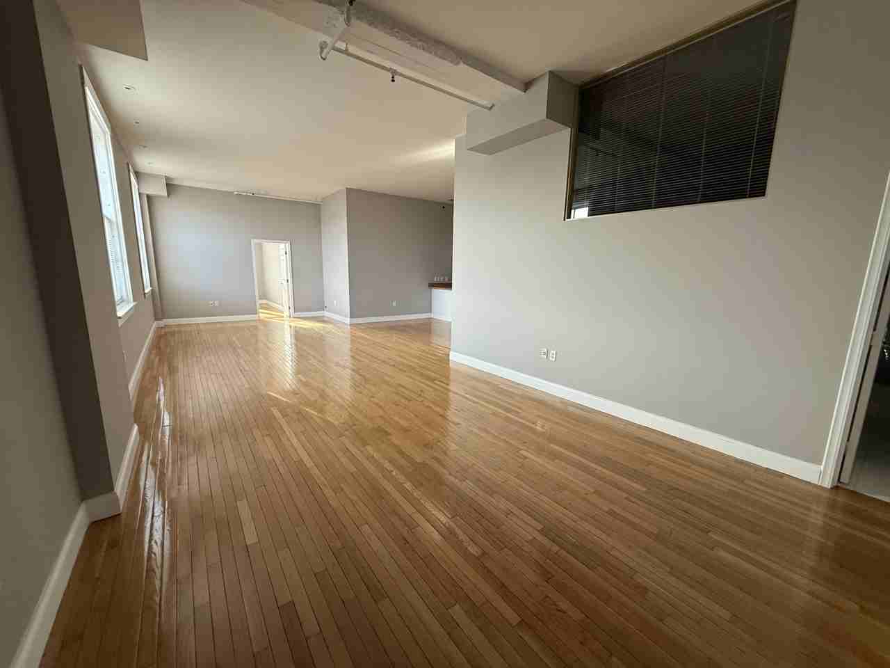 2341 Carnegie Ave #203 - Photo 5 of 12