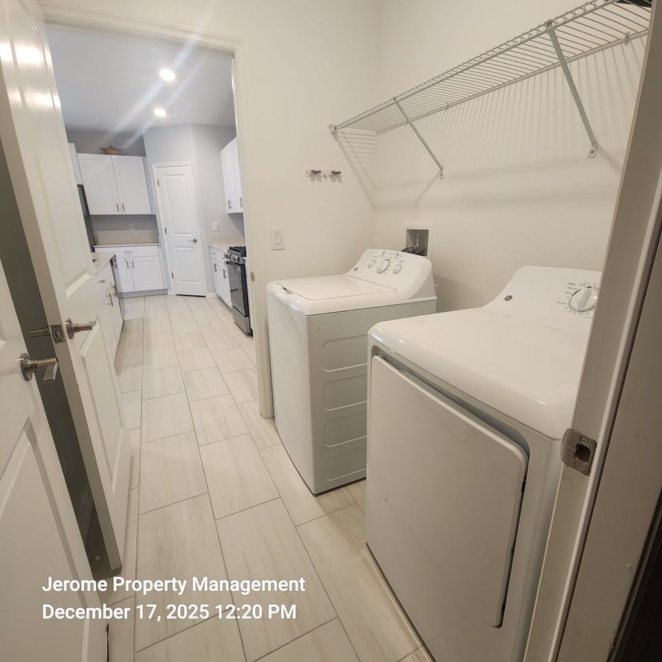 2546 Leonia Ln #NA - Photo 3 of 50