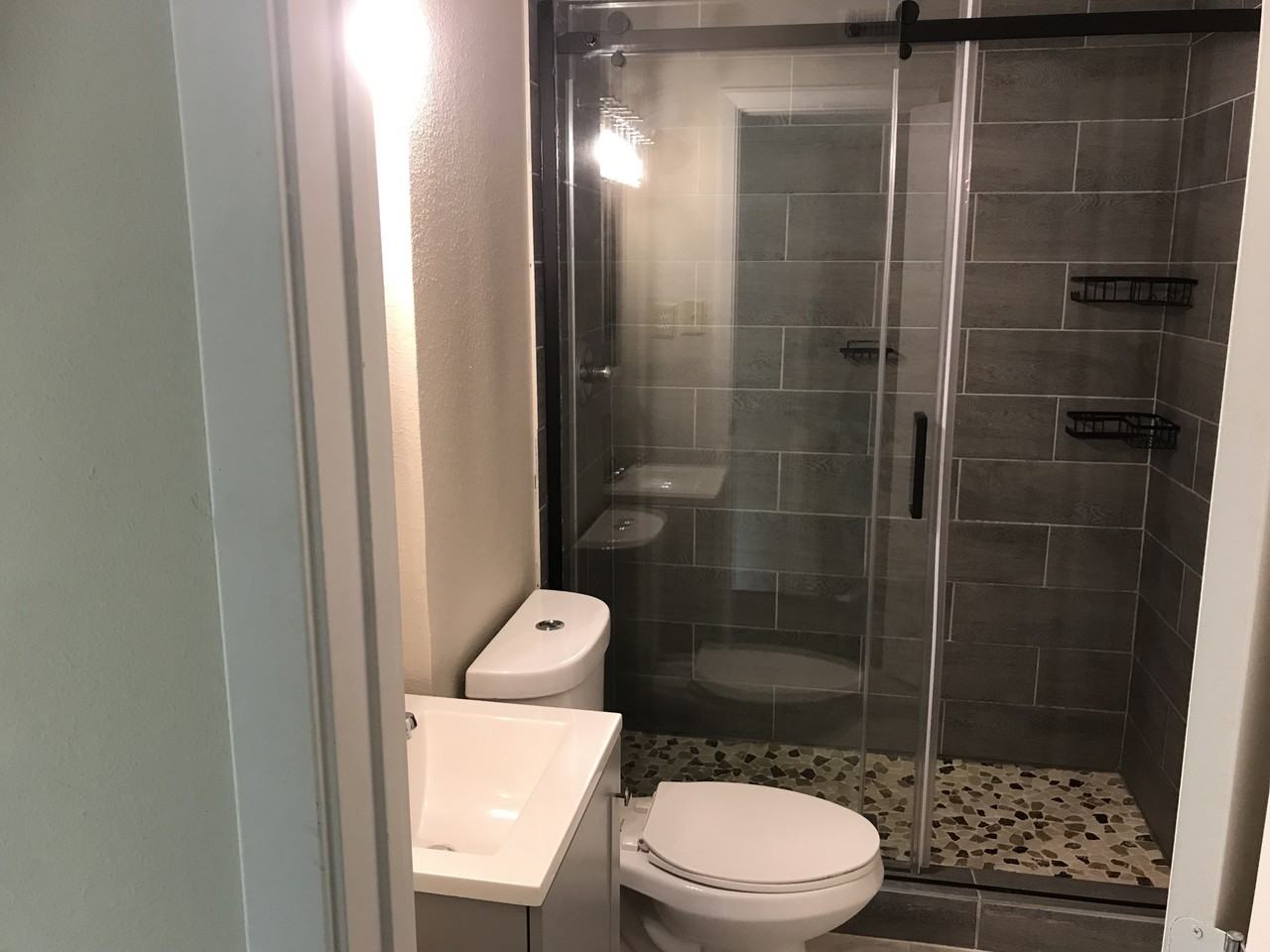 823 Jackson St #823 - Photo 4 of 5