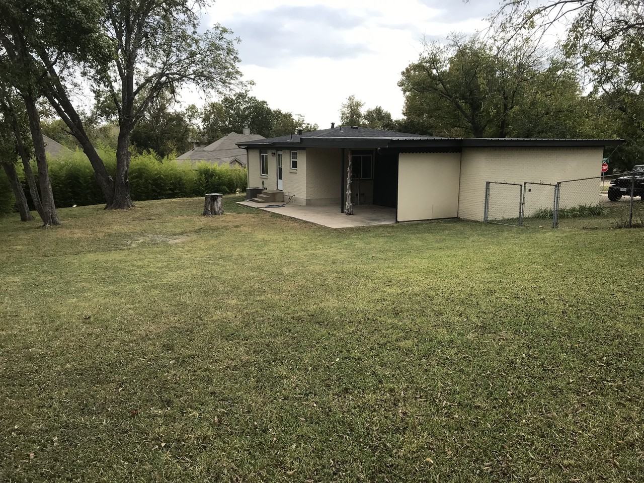 823 Jackson St #823 - Photo 5 of 5