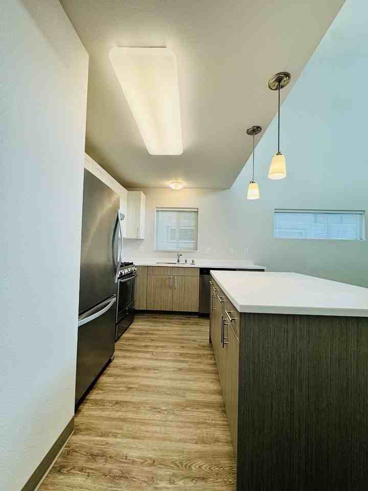 Cordova 6 E 12th Ave #C6 - Photo 4 of 21