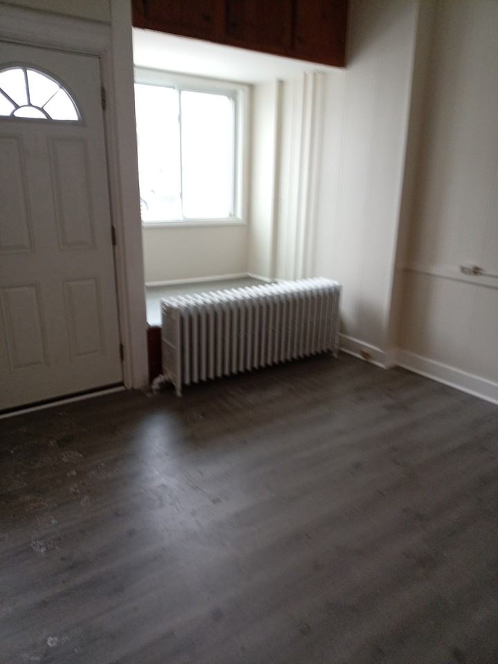 411 5th Ave #1 - Photo 2 of 9