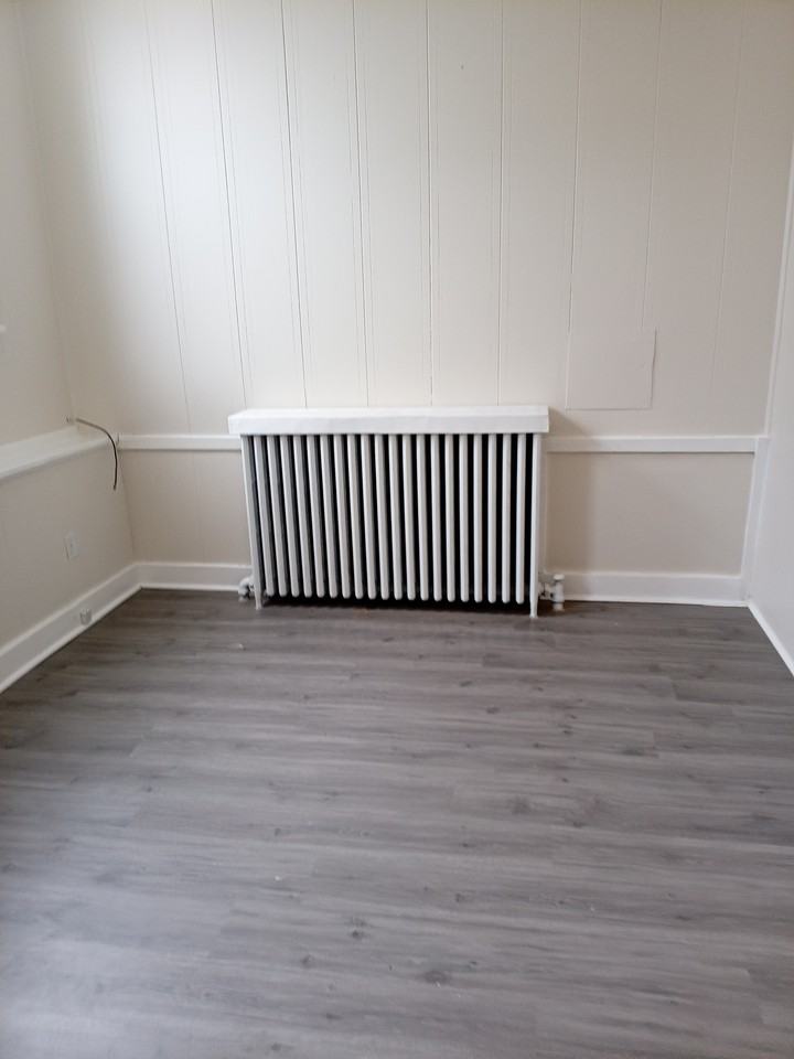 411 5th Ave #1 - Photo 5 of 9