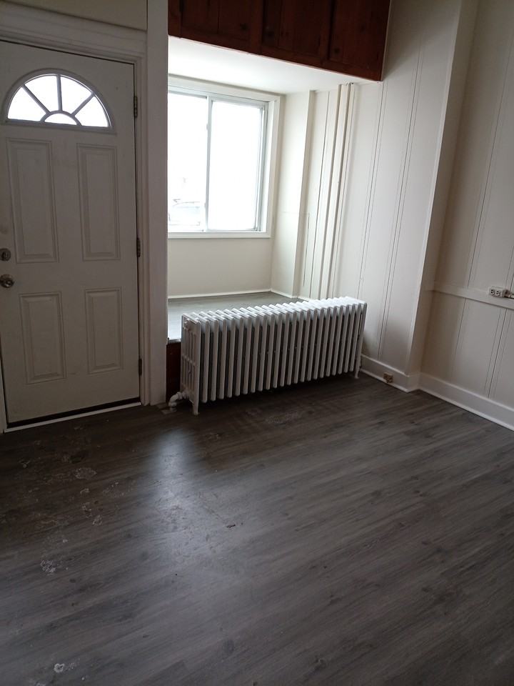 411 5th Ave #1 - Photo 6 of 9