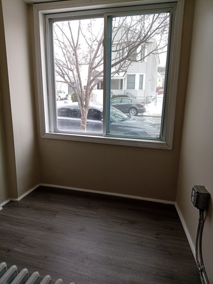 411 5th Ave #1 - Photo 7 of 9