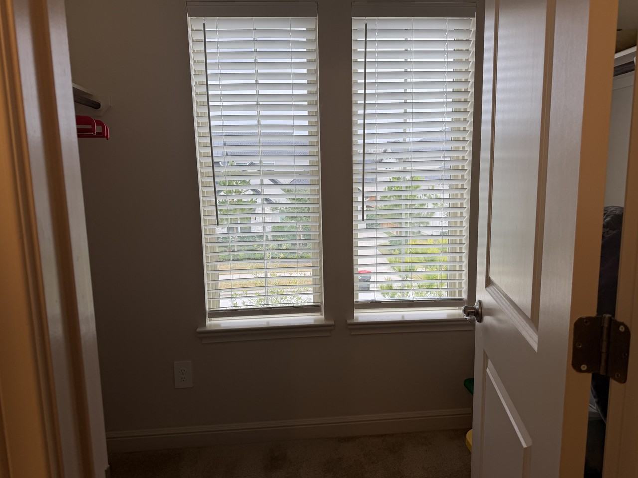 5423 Caroline Lake Dr #NA - Photo 5 of 10