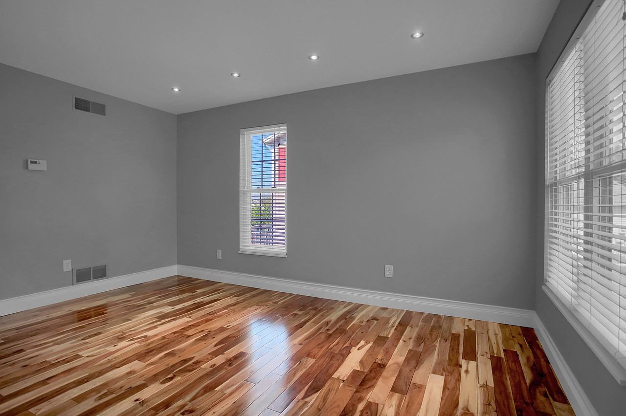 9 Lenox Ct #NA - Photo 4 of 24