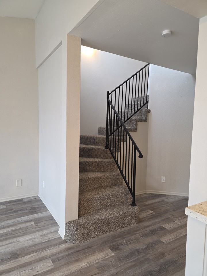 630 San Lorenzo St #3 - Photo 5 of 12