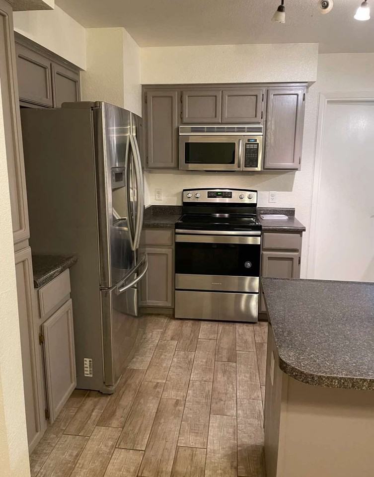 8960 E 38th Ln #NA - Photo 2 of 12