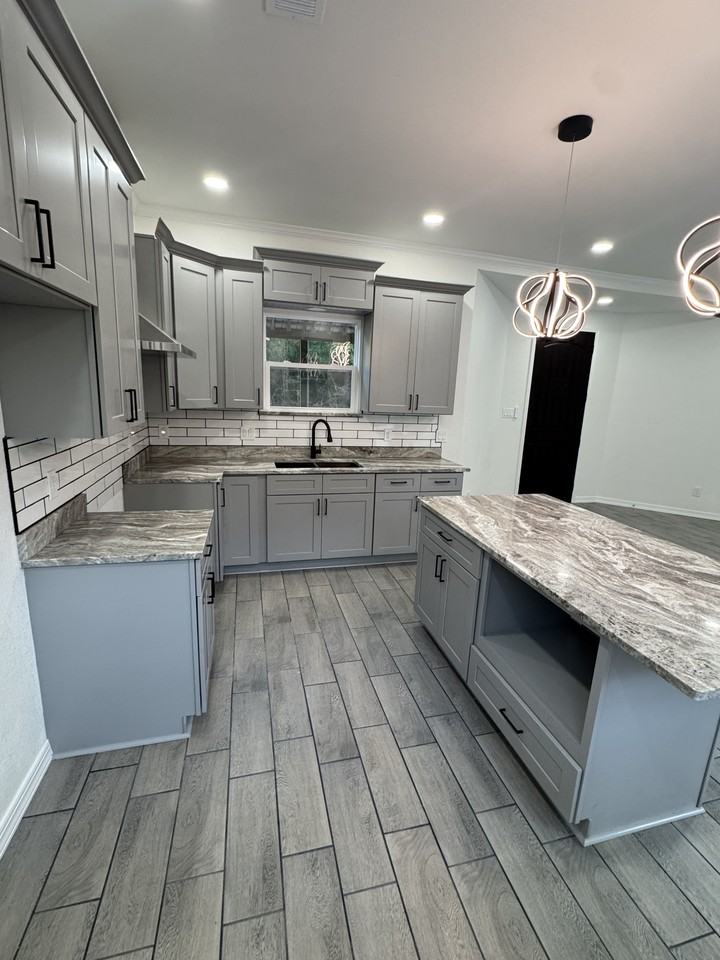 109 Cuchens Ln #A - Photo 2 of 11