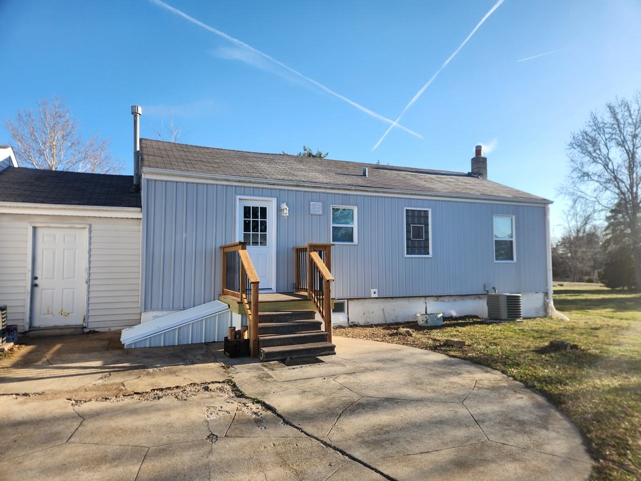 13131 East Ln - Photo 3 of 6
