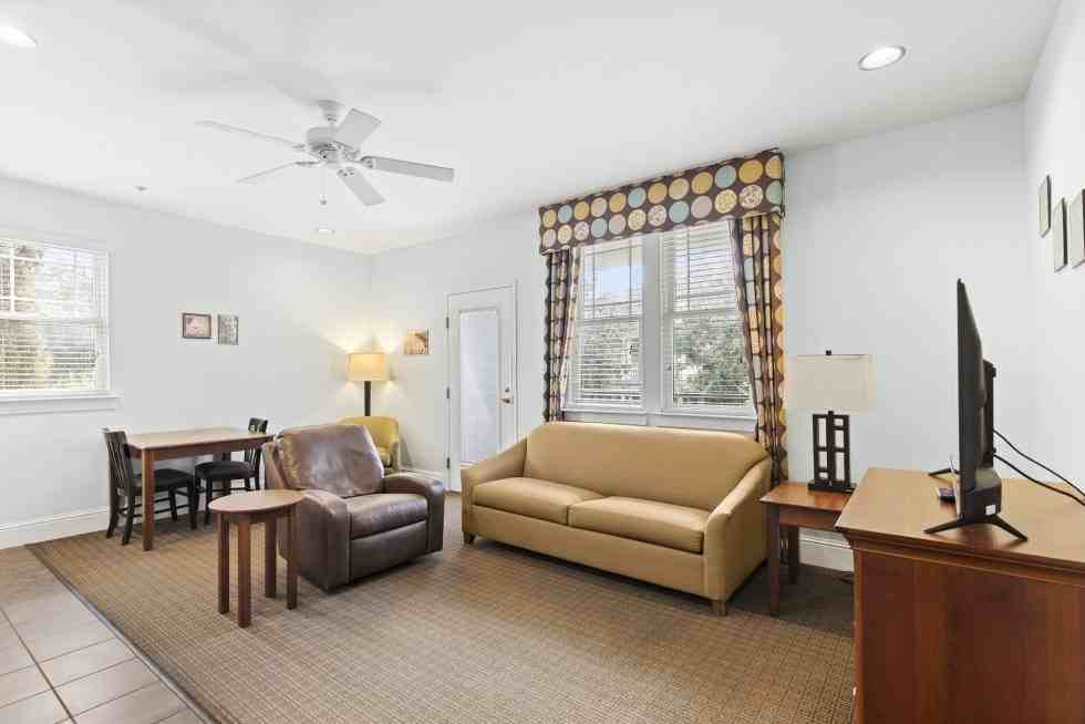 1303 N Main St #207 - Photo 3 of 18