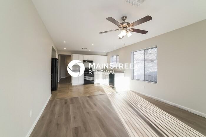 8425 W Highland Ave - Photo 3 of 16