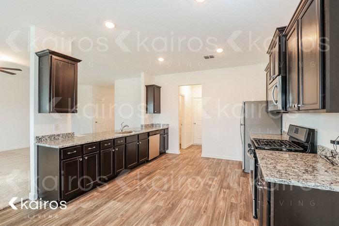 938 Shady Brk - Photo 6 of 18