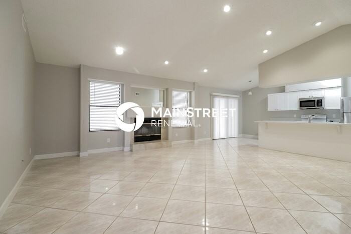 1851 Calmar St Nw - Photo 2 of 16