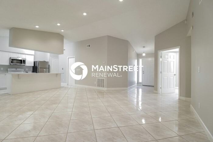 1851 Calmar St Nw - Photo 3 of 16