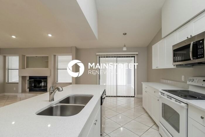 1851 Calmar St Nw - Photo 5 of 16