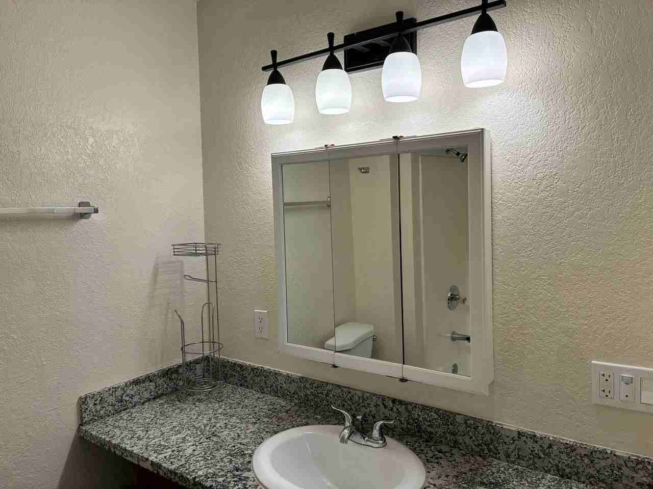 225 Tahoe Ave #D - Photo 7 of 13