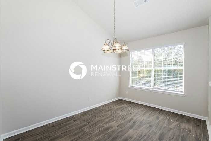 3639 Mosswood Ln - Photo 3 of 17