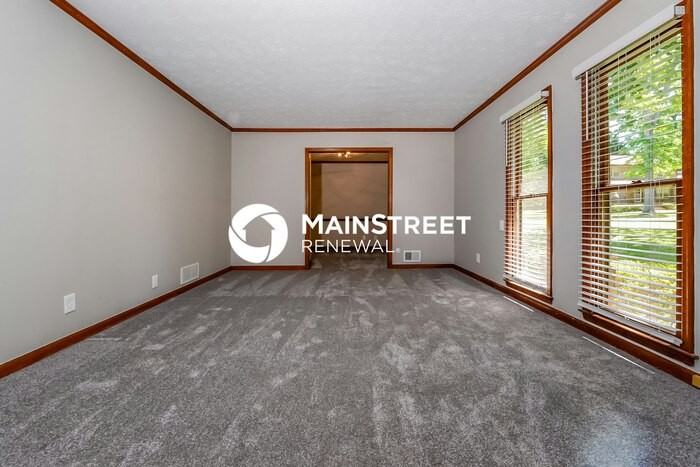 3445 Colony Dr - Photo 2 of 17