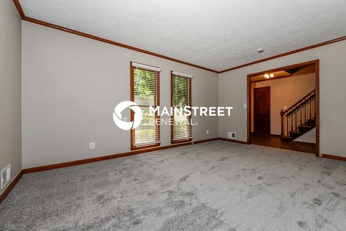 3445 Colony Dr - Photo 3 of 17