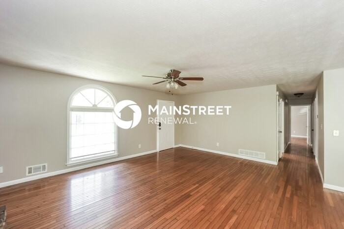 298 Waterway Trl - Photo 5 of 14