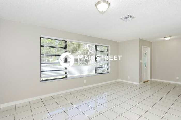 4977 Sw 11th Pl - Photo 3 of 16