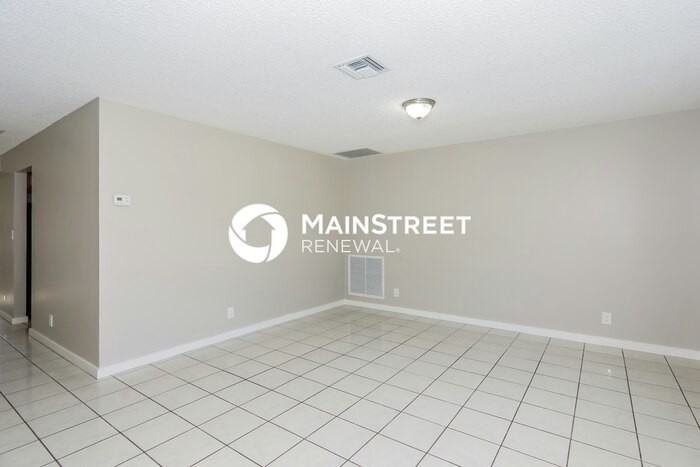 4977 Sw 11th Pl - Photo 4 of 16