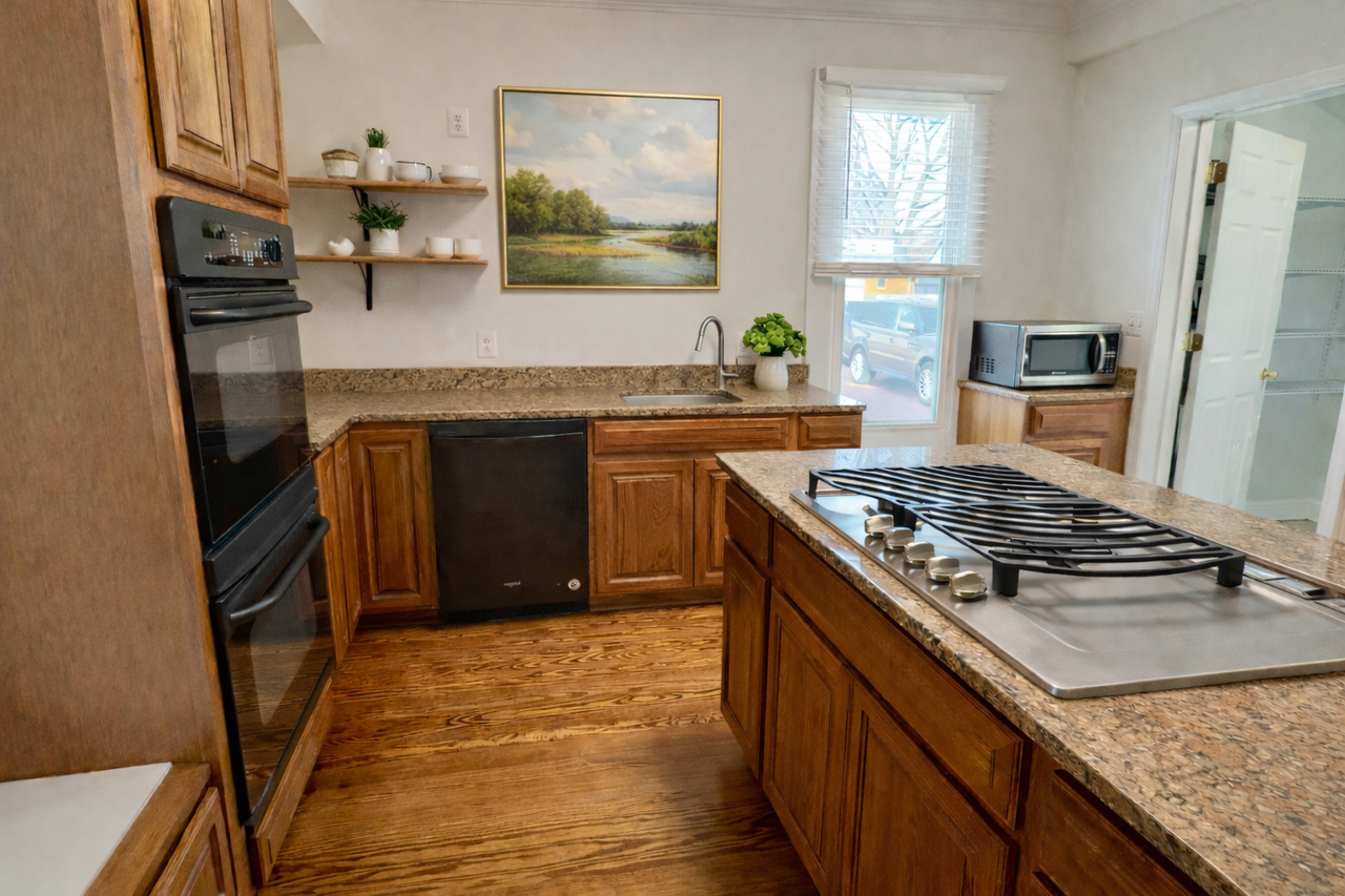 625 Goldsborough St #NA - Photo 3 of 21