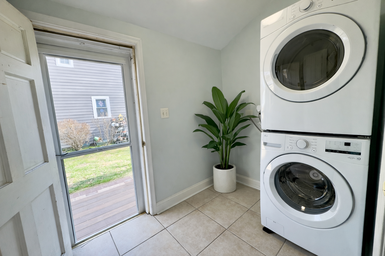 625 Goldsborough St #NA - Photo 7 of 21