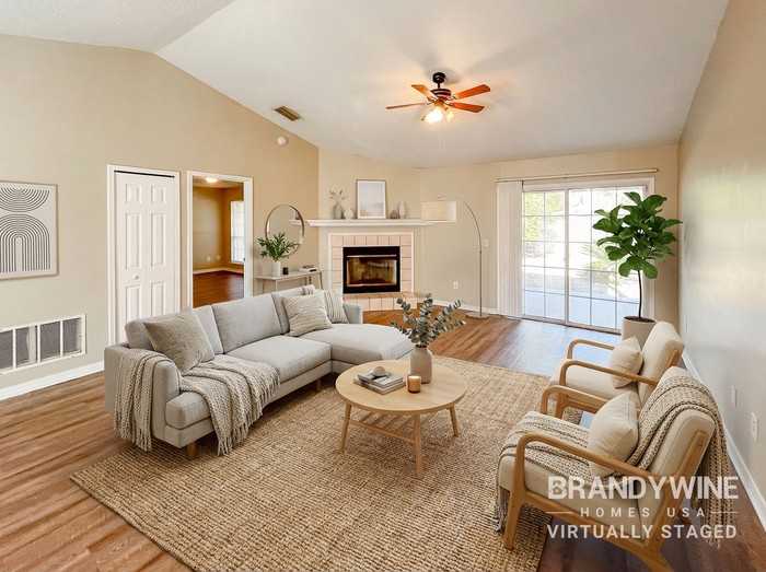 8145 Mactavish Way W - Photo 3 of 25