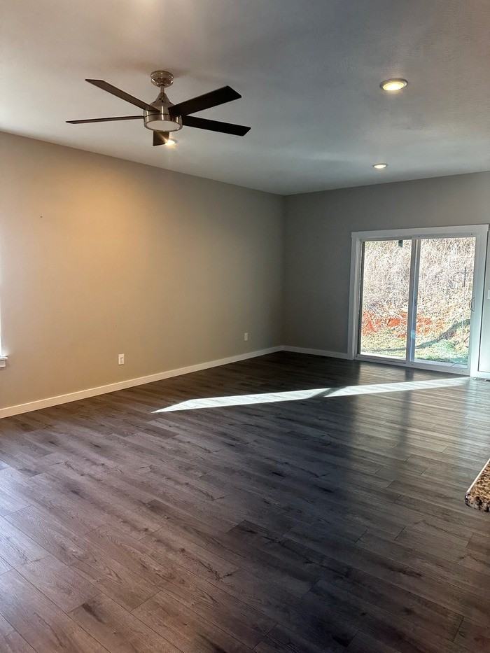 1415 S Atlas Ct - Photo 2 of 12