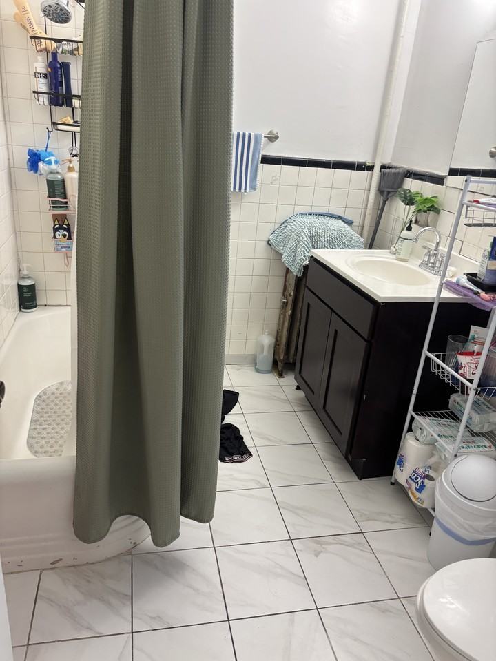 30 Livingston Ave #2ndFL - Photo 2 of 7