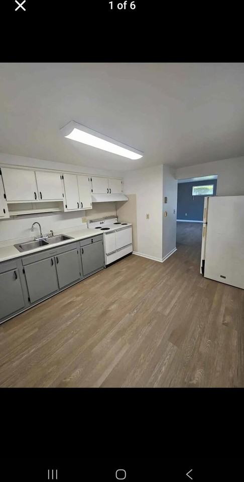 12802 N Cresap St #A - Photo 2 of 8