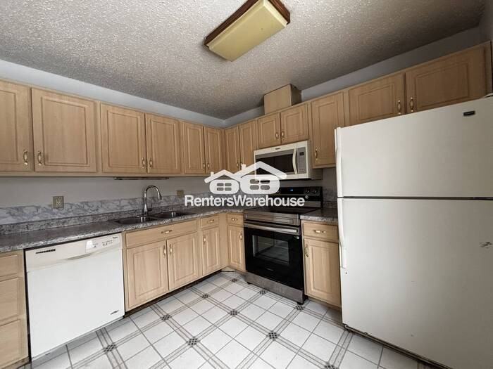 1514 N Timber Rdg - Photo 2 of 25