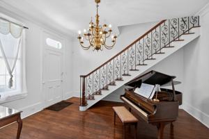 featured image of 1030 Burgundy St #NA