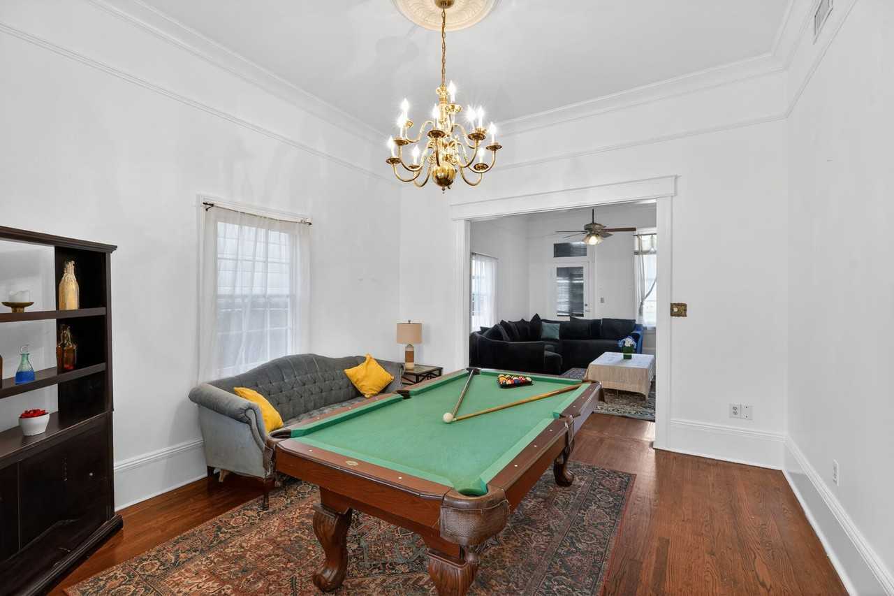 1030 Burgundy St #NA - Photo 6 of 28