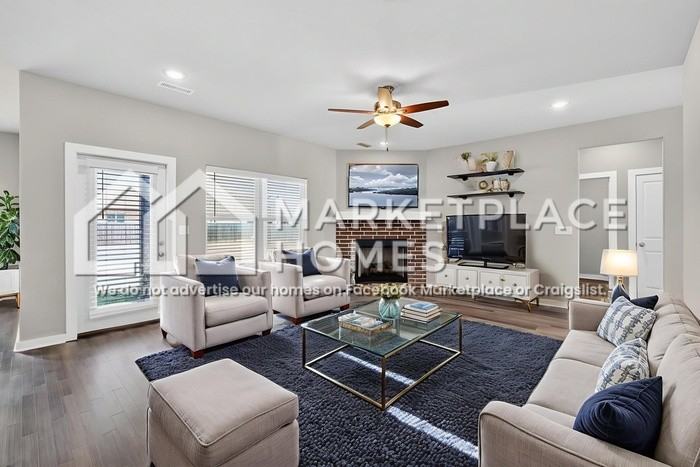 439 N Otoe St - Photo 4 of 31